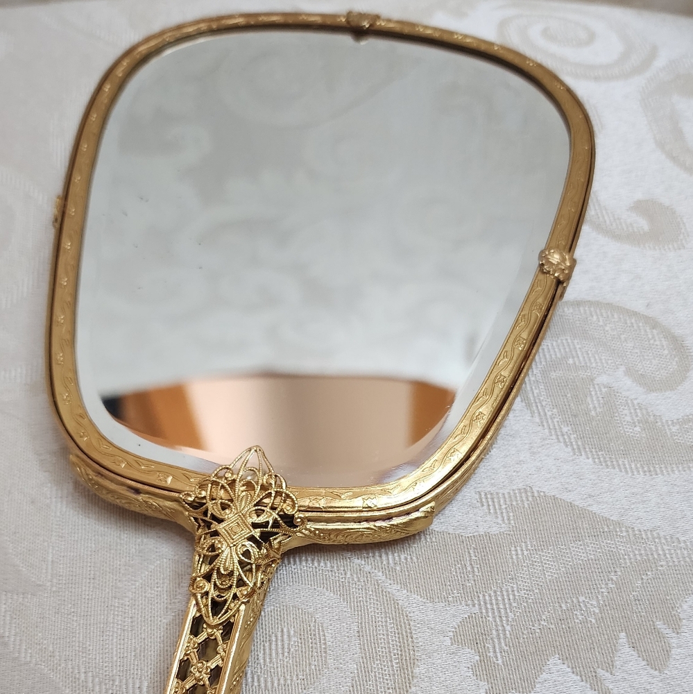 VINTAGE Gold Tone Hand Mirror Embroidered Floral Back Heavy Beveled Glass Vanity - Picture 11 of 13